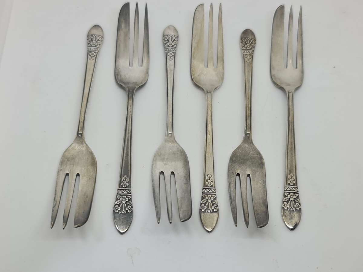 Bedford plate EPNS cake forks