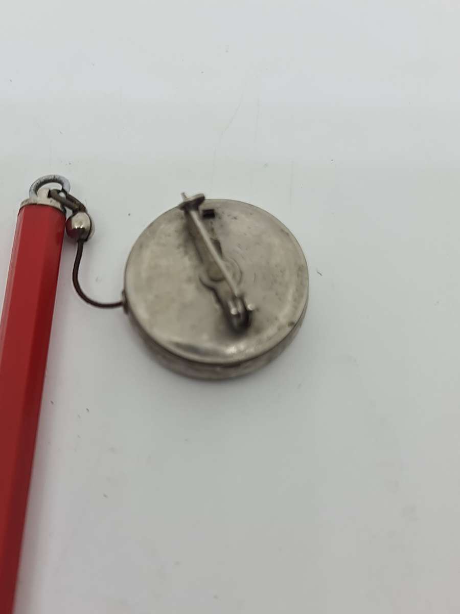 BROOCH PENCIL CHAIN VINTAGE RETRACTABLE .