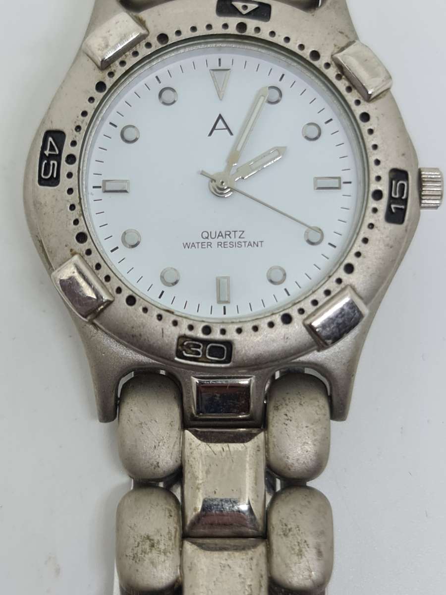 Mens Avon Quartz watch
