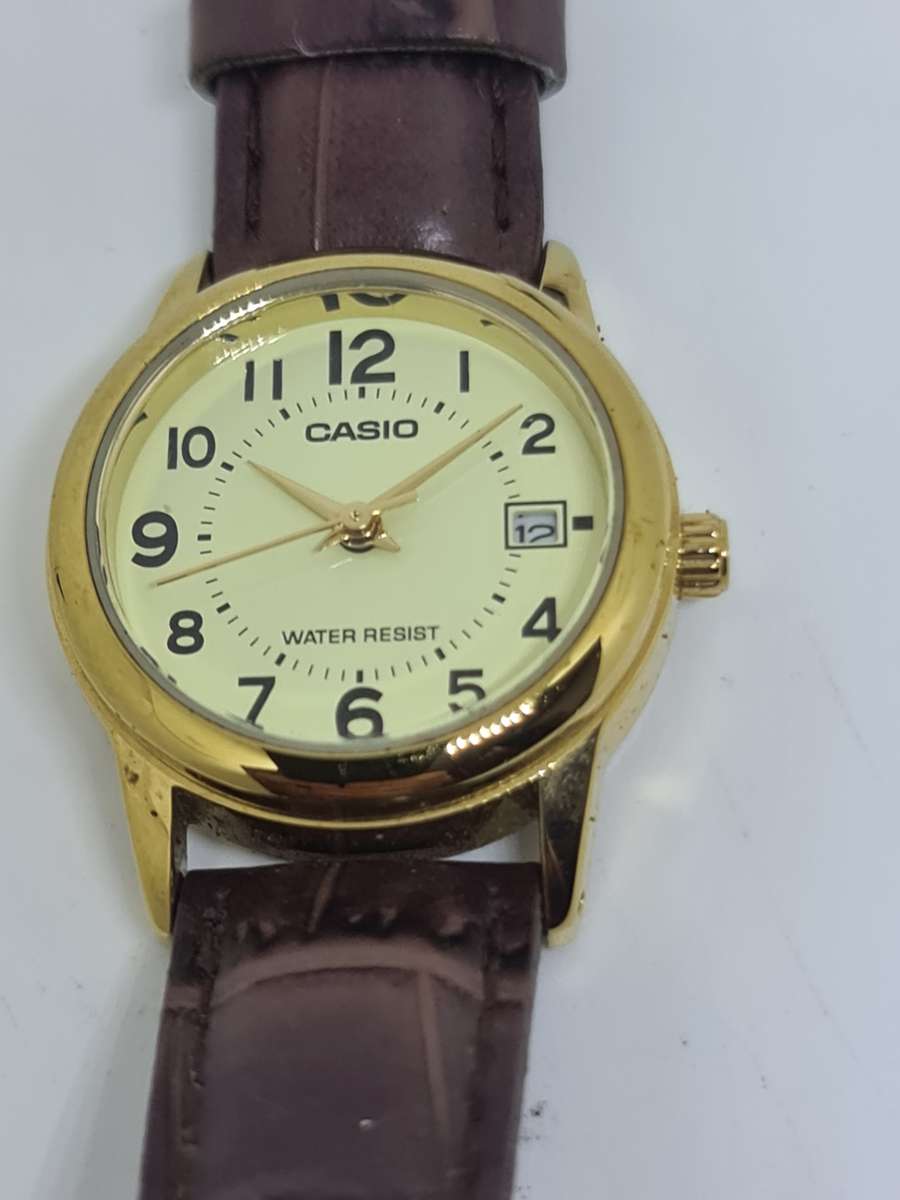 Ladies Casio Quartz Watch with date at three