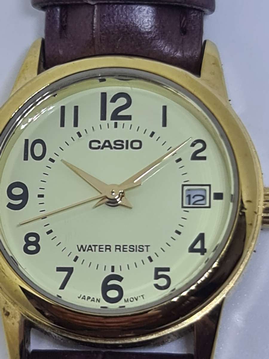 Ladies Casio Quartz Watch with date at three