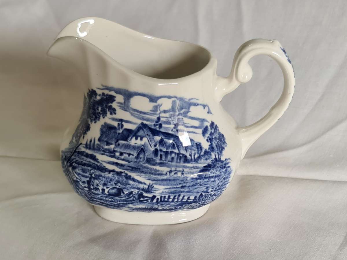 Ridgeway Ironstone Staffordshire England Creamer0