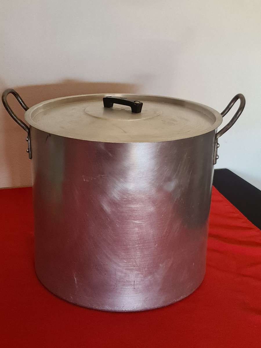 Large Aluminium Hart pot