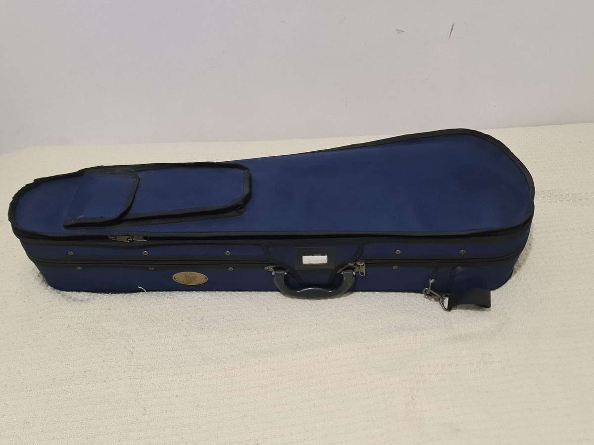 Stentor violin with case, Student 1