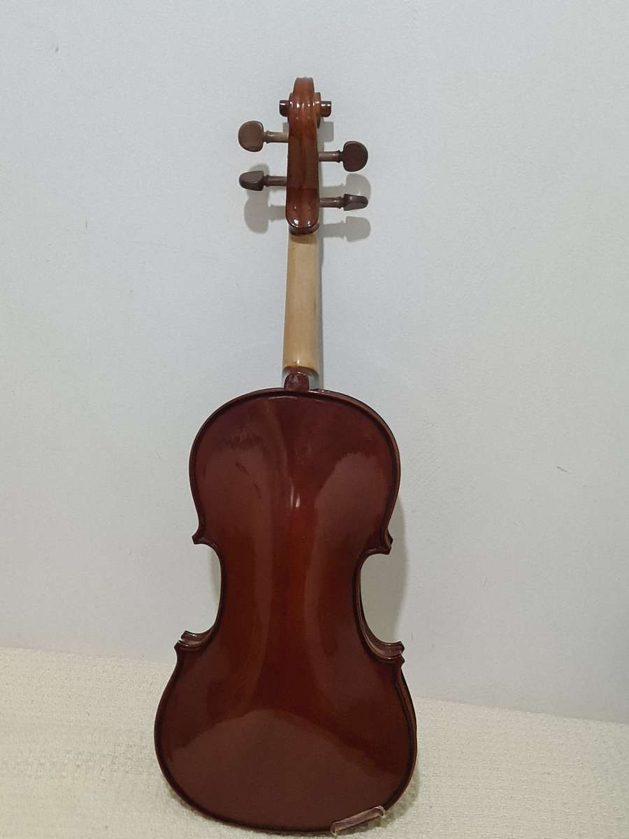 Stentor violin with case, Student 1