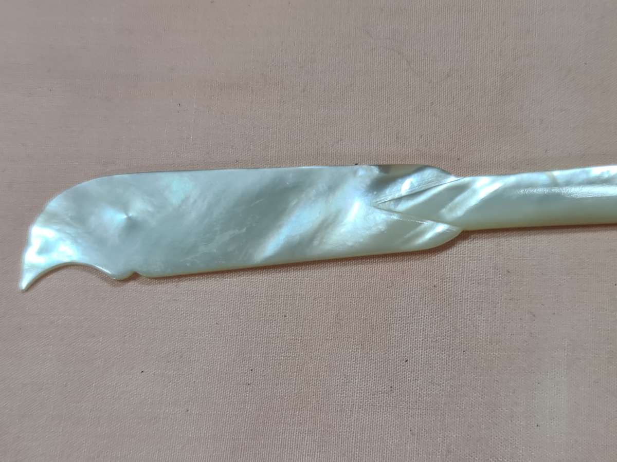 Mother of Pearl Caviar knife