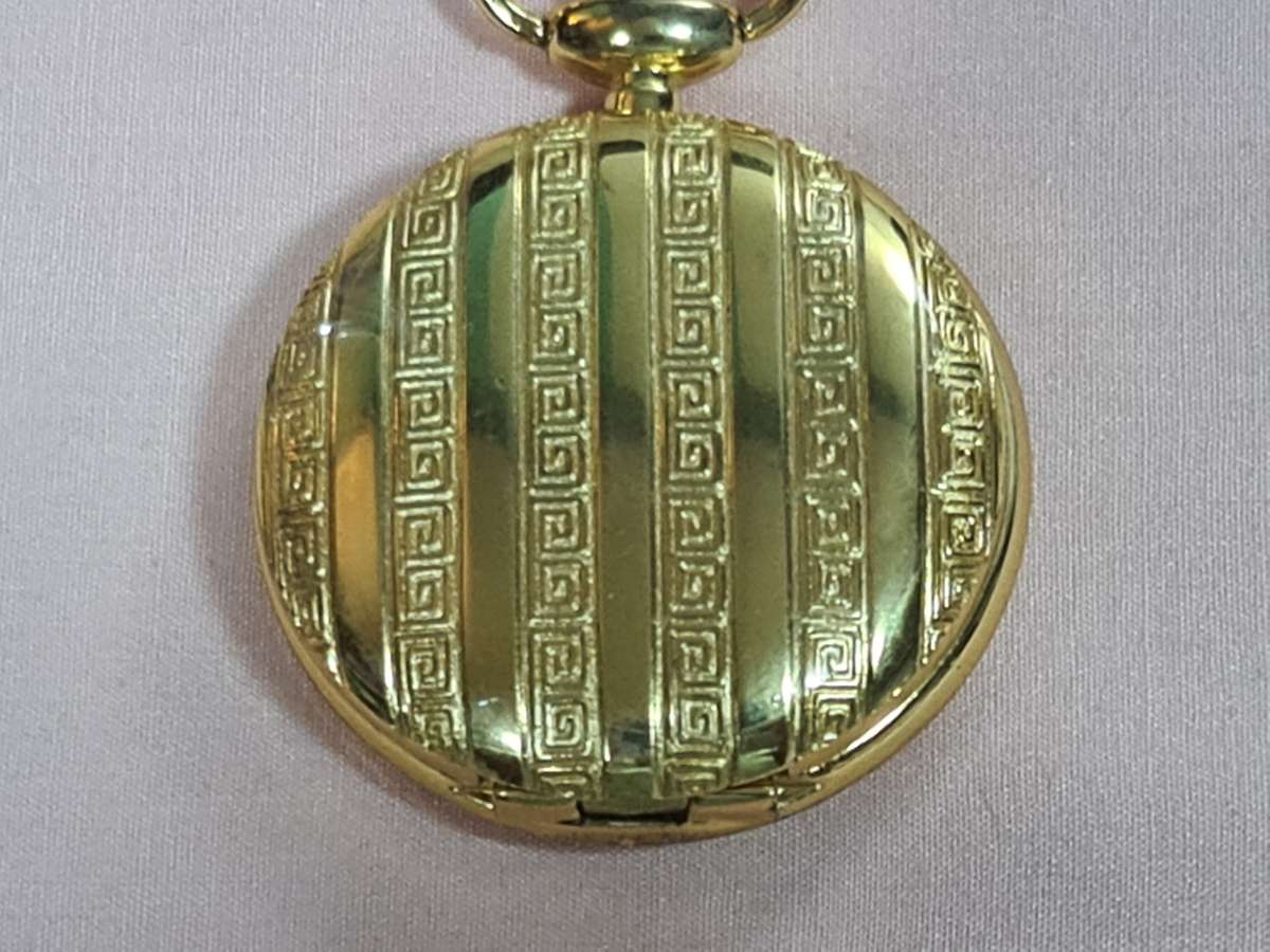 Pocket Watch: Quartz gold tone