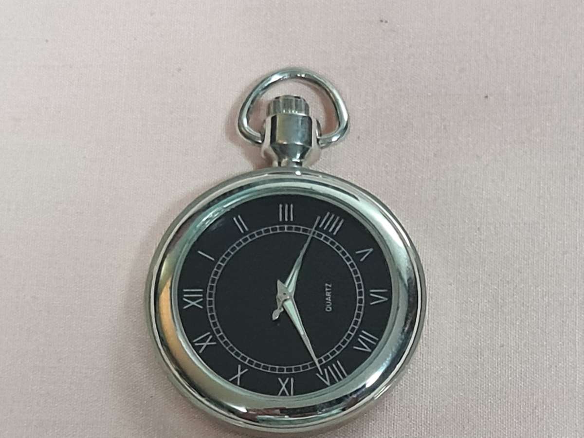 Pocket Watch: Quartz round with black dial