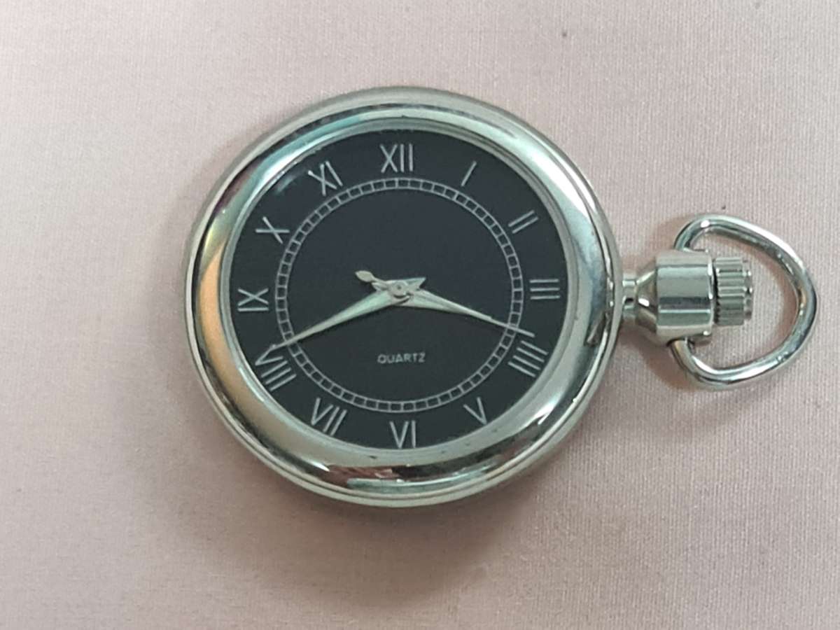 Pocket Watch: Quartz round with black dial