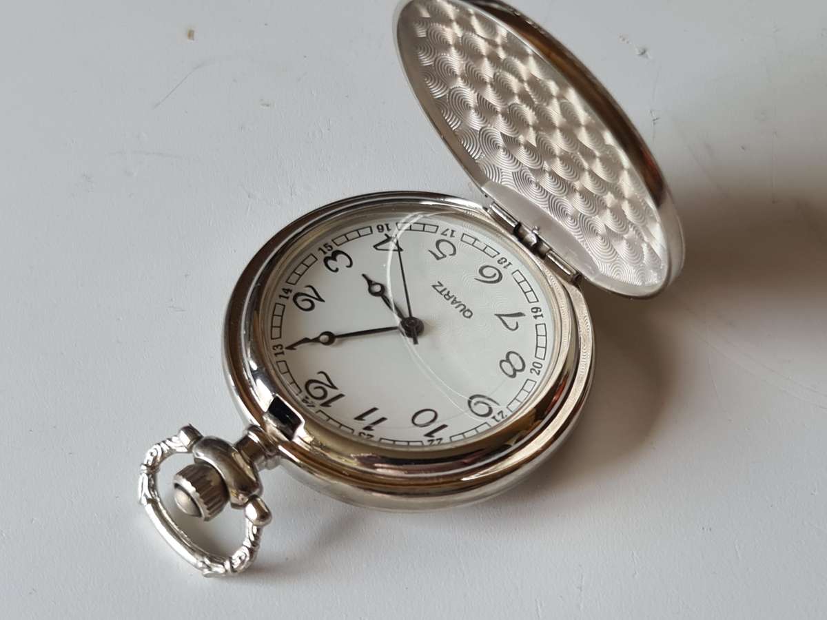 Pocket Watch: Quartz
