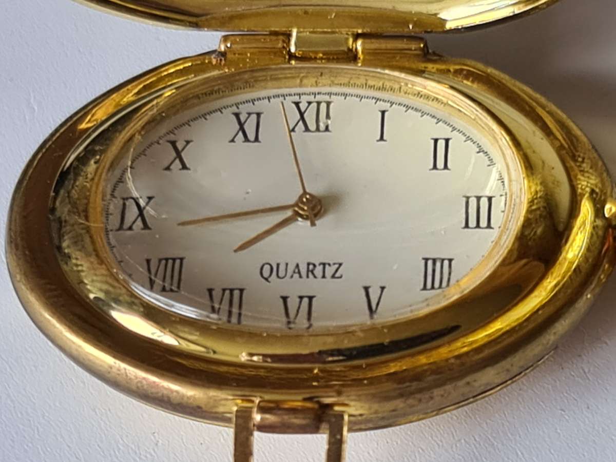 Pocket Watch: Quartz Roman head