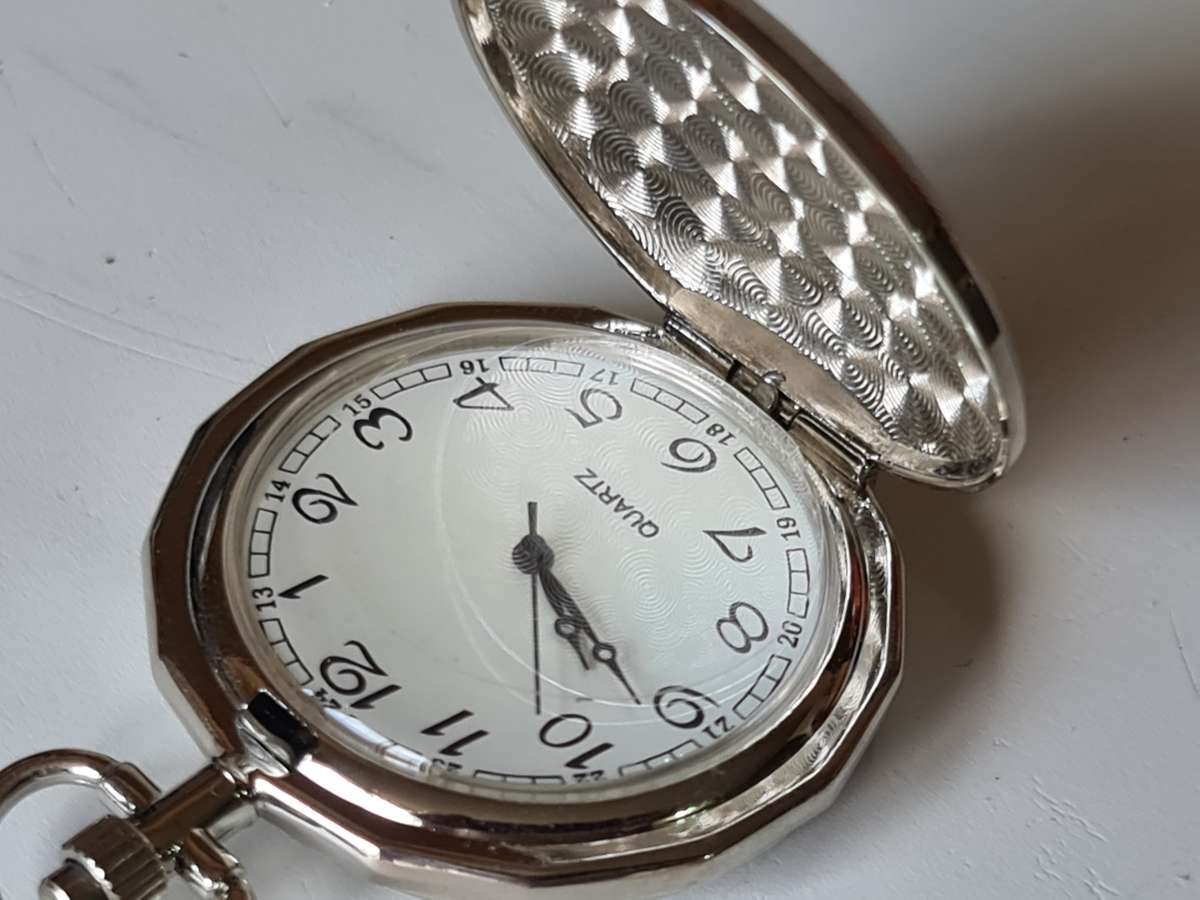 Pocket Watch: Quartz
