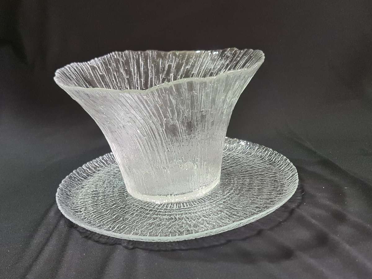 Modernist Scandinavian glass bowl and plate