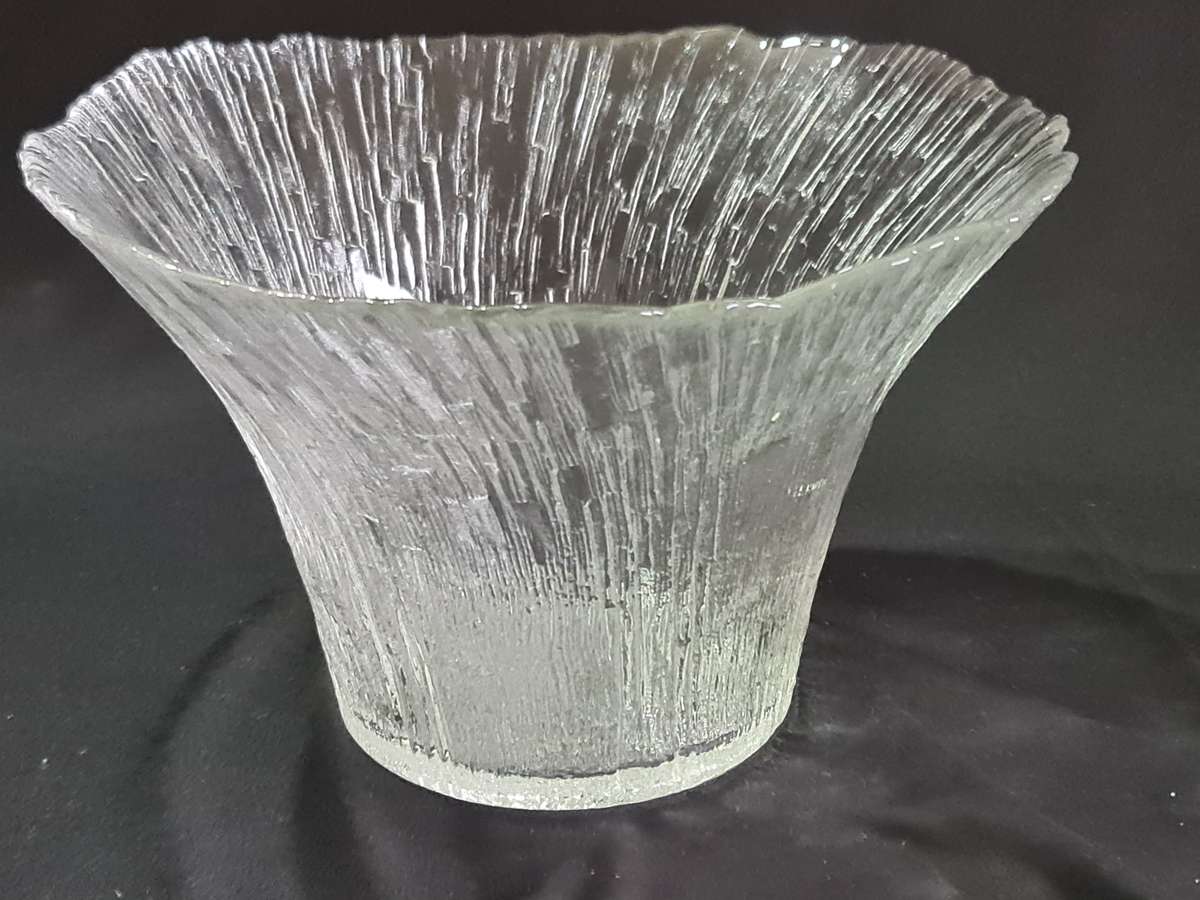 Modernist Scandinavian glass bowl and plate