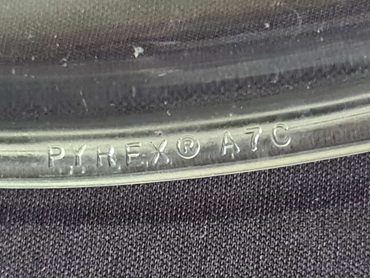 Blue Cornflower Corningware bowl with lid.