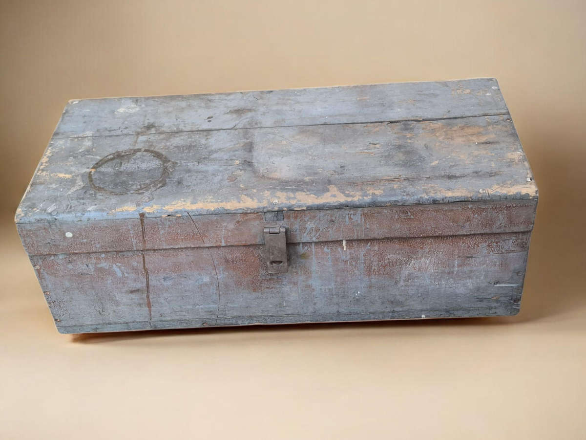 Vintage Tool Kist with 2 drawers inside