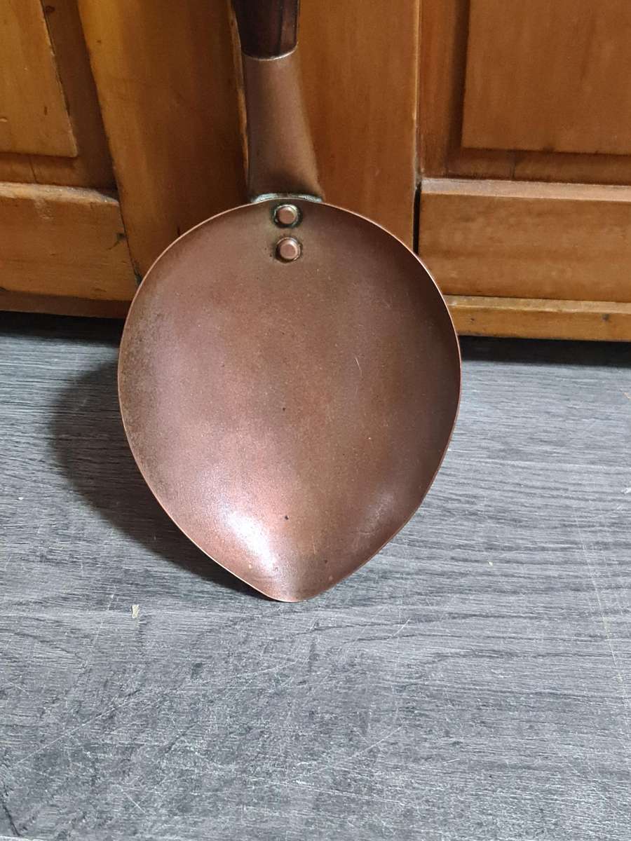 Large de Klerk copper ladle