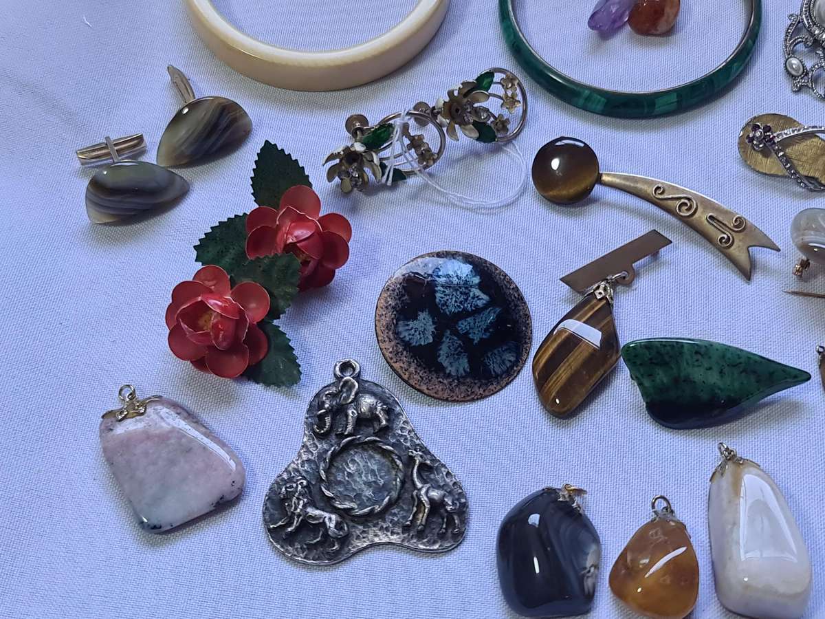 Mixed Vintage Jewelry