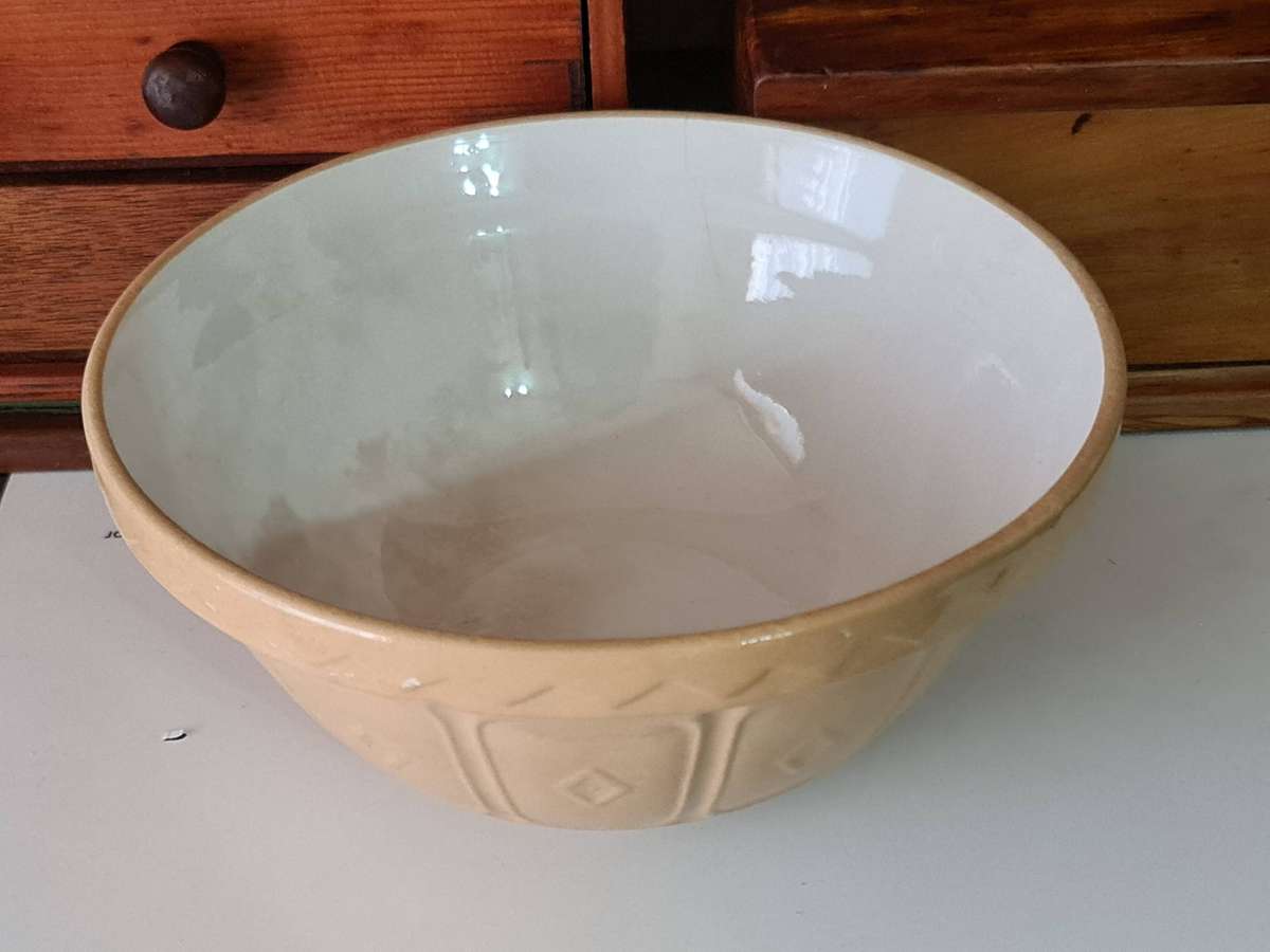 Masons vintage mixing bowl - damage