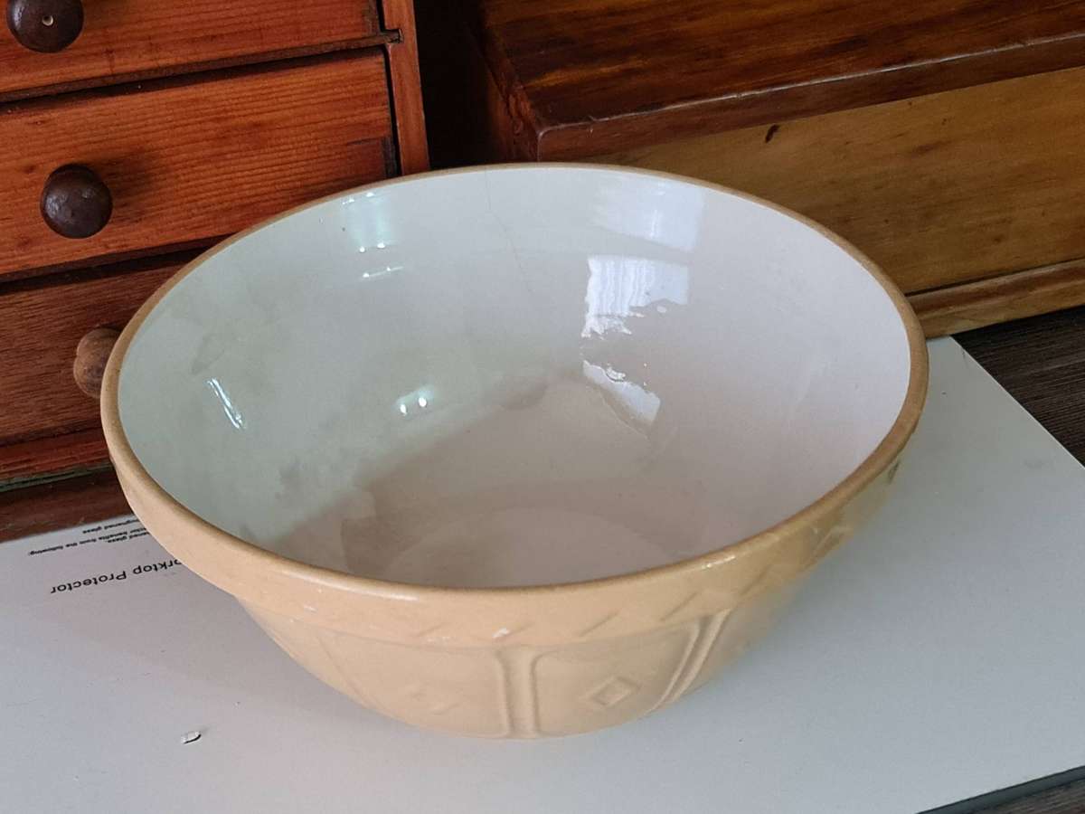 Masons vintage mixing bowl - damage