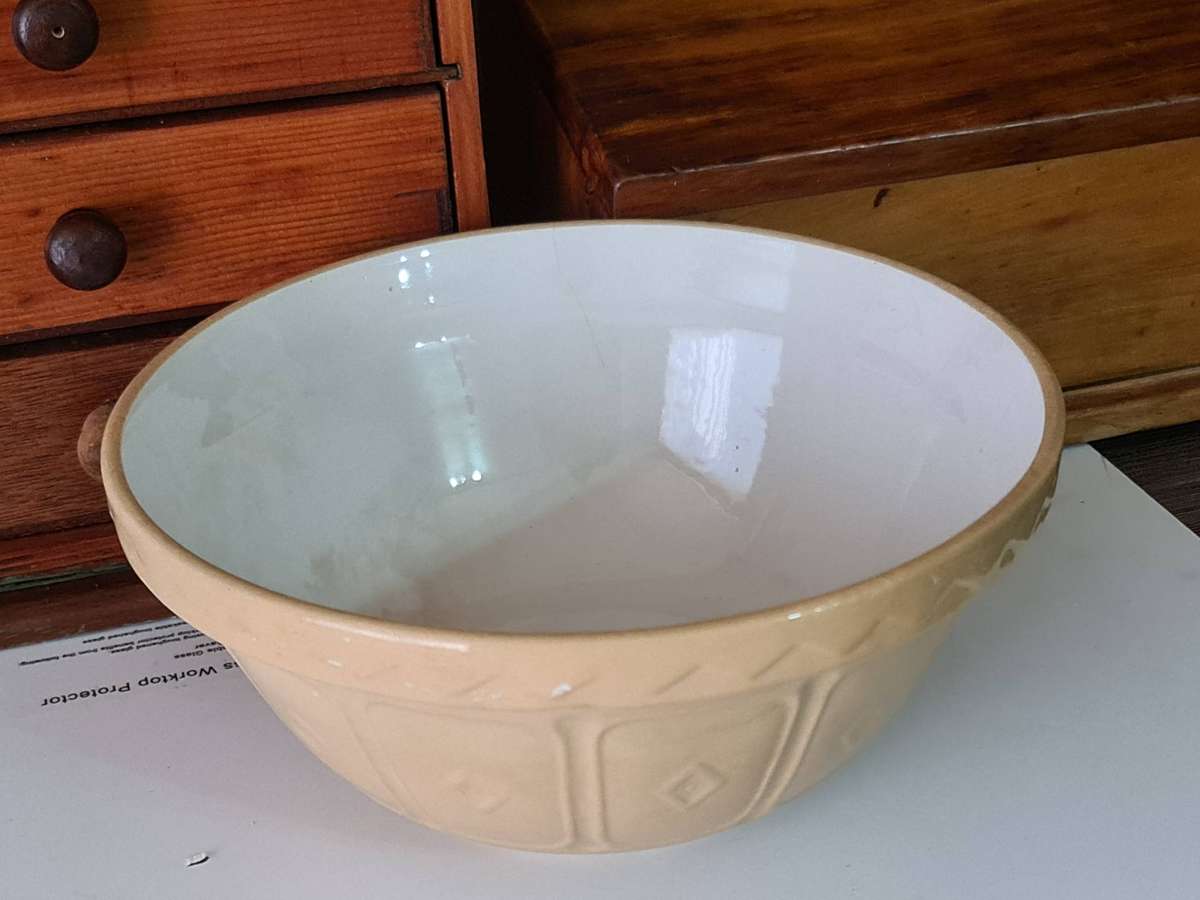 Masons vintage mixing bowl - damage