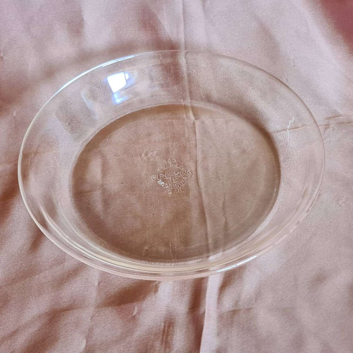 Anchor Hocking Fire King pie dish  (a)