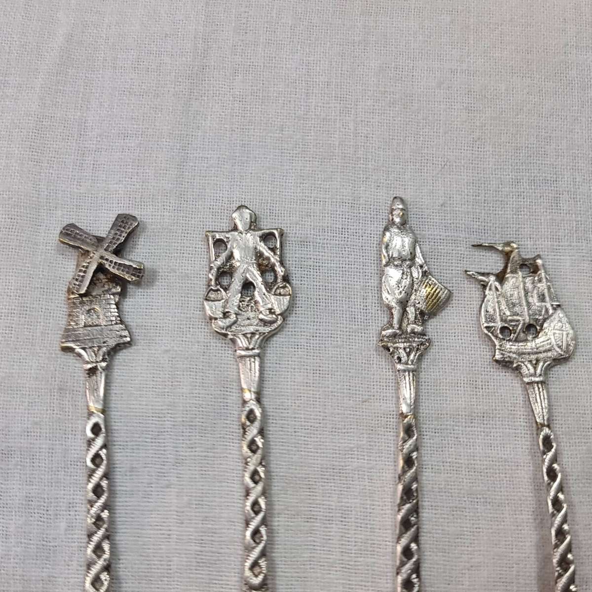 Teaspoons: Dutch Embossed tea spoons
