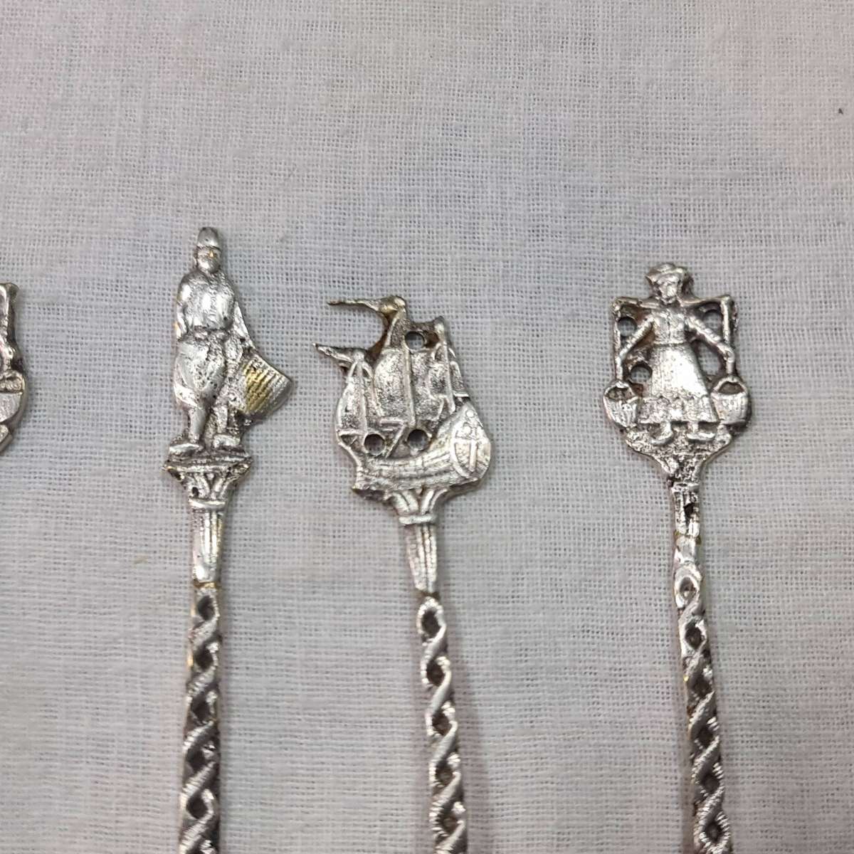 Teaspoons: Dutch Embossed tea spoons