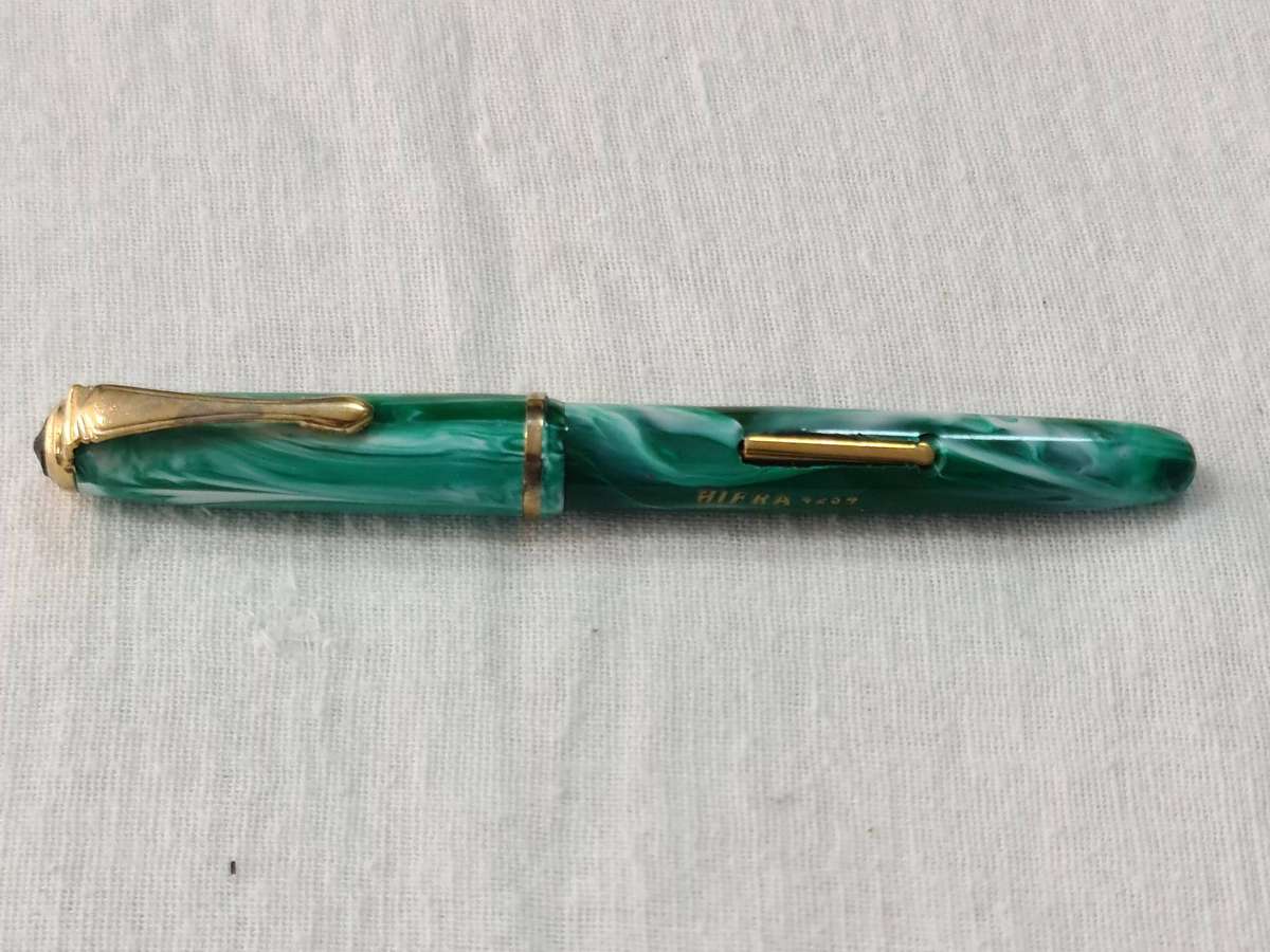 Pen: Vintage Hifra 4254 vintage  green fountain pen