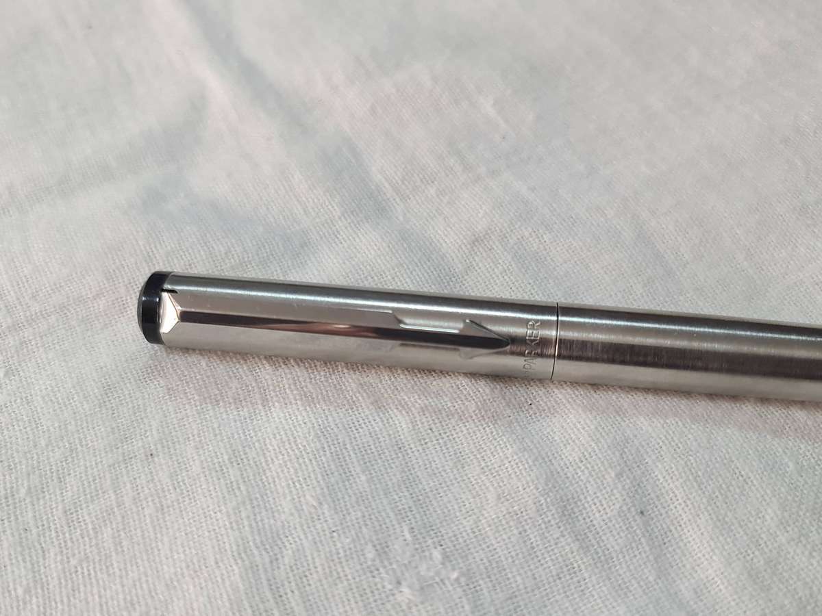 Pen: Vintage Stainless steel parker fountain pen