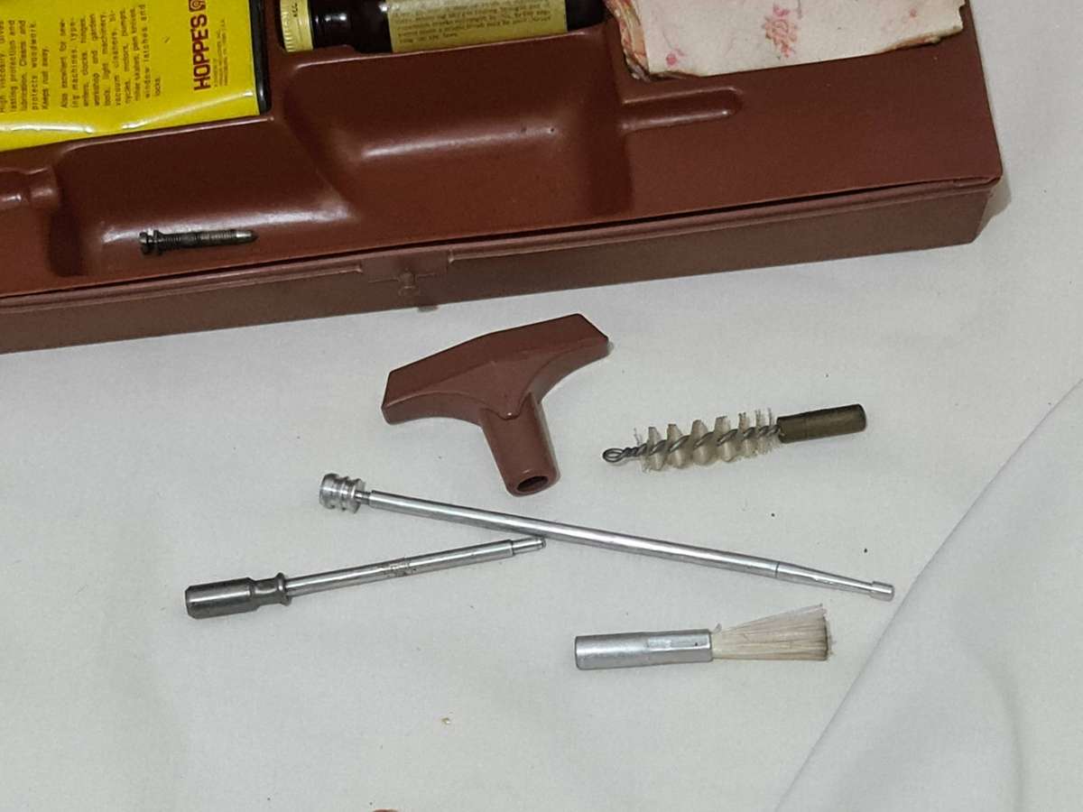 Vintage 1962 Hoppe's long gun and pistol cleaning kit. Incomplete