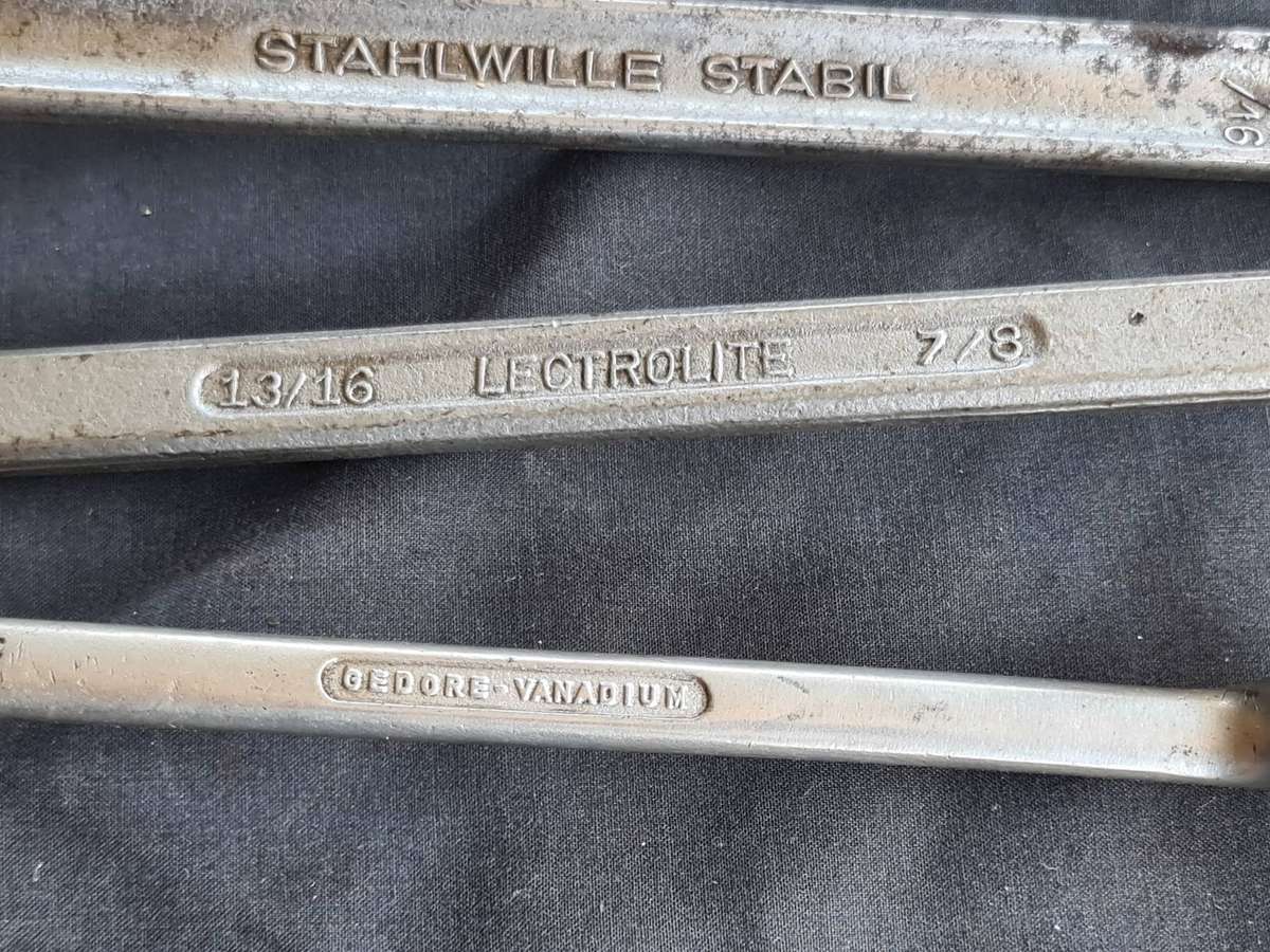 Tools: x4 Vintage double box wrench