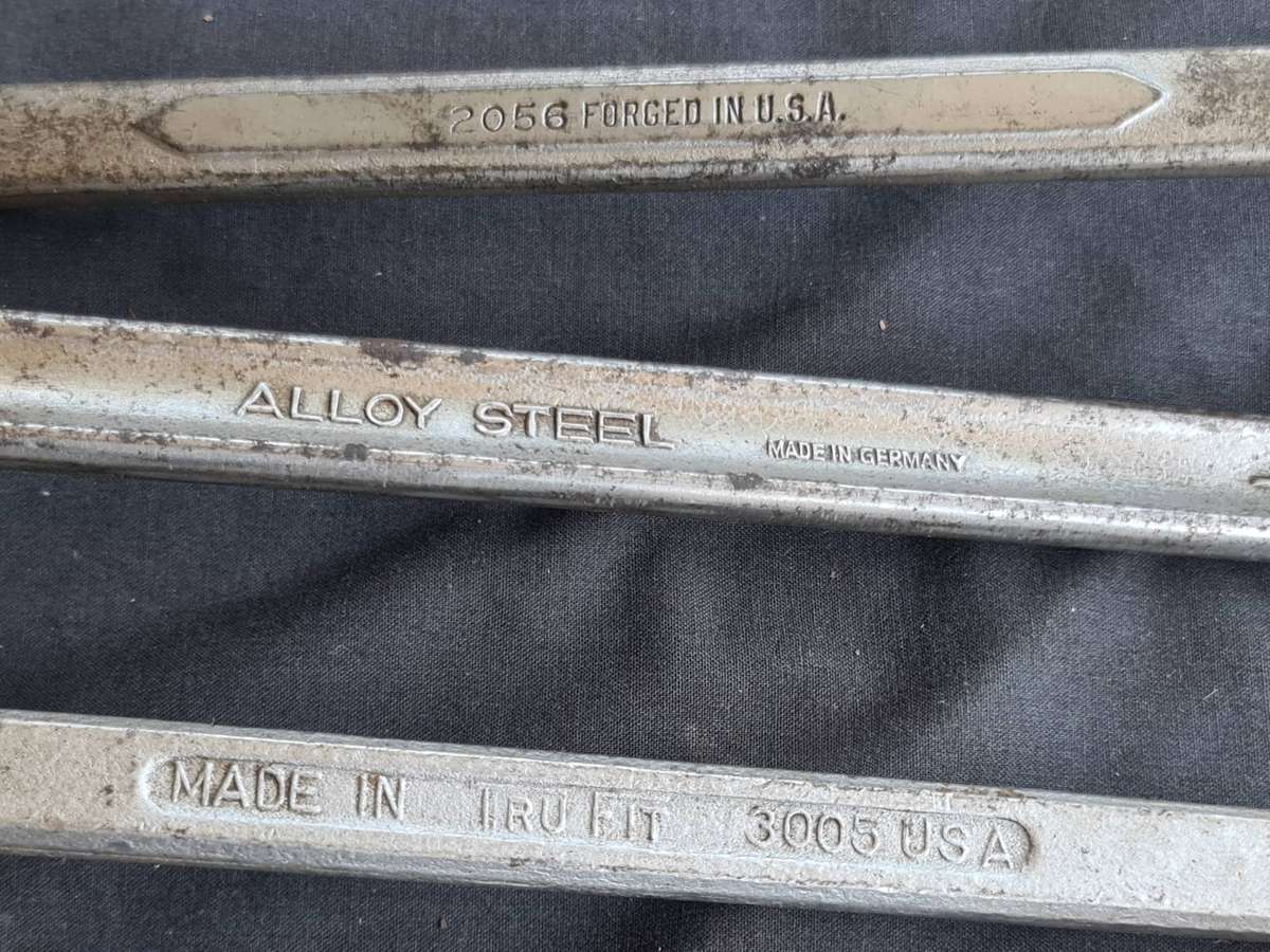 Tools: x4 Vintage double box wrench
