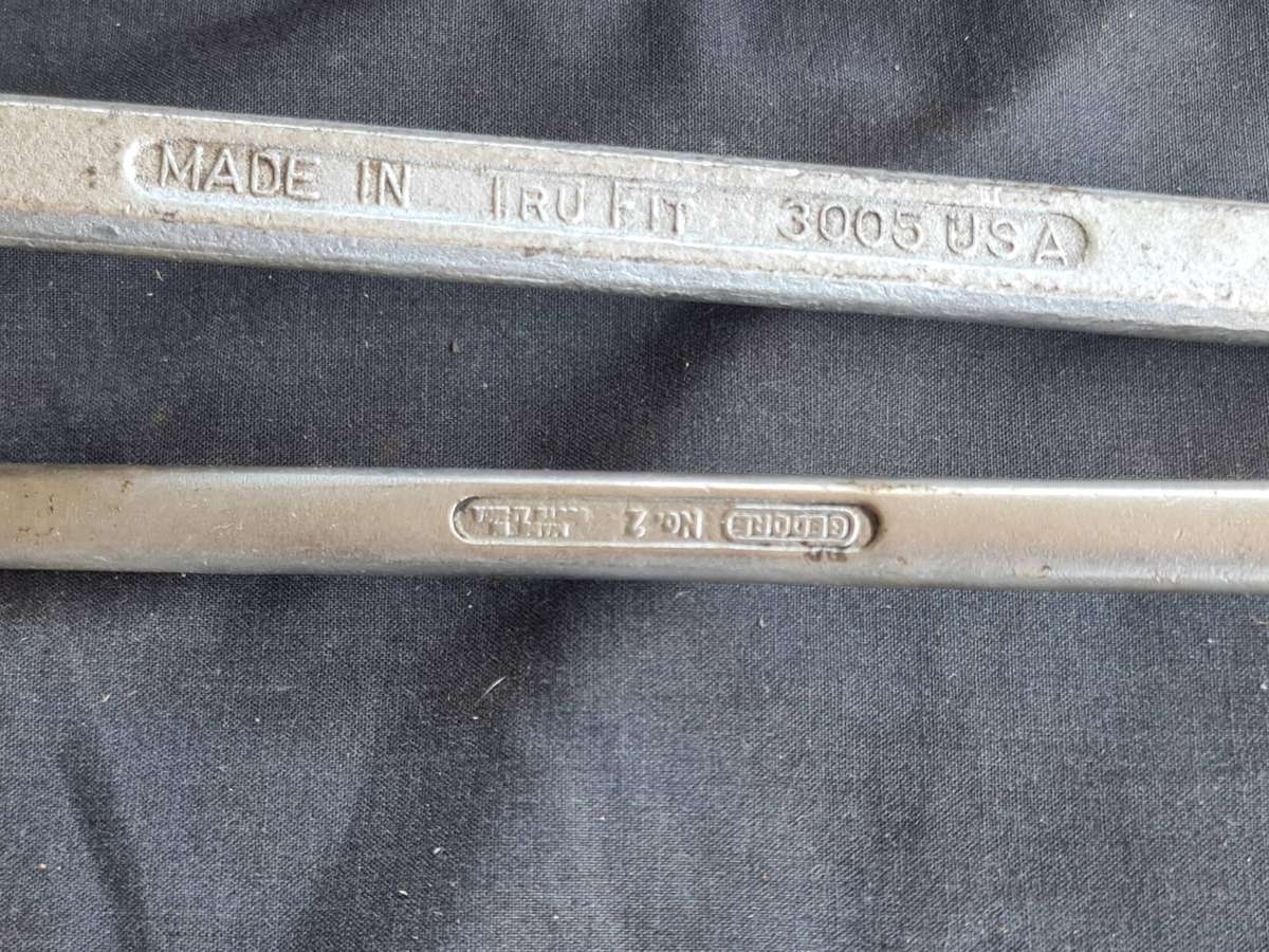 Tools: x4 Vintage double box wrench