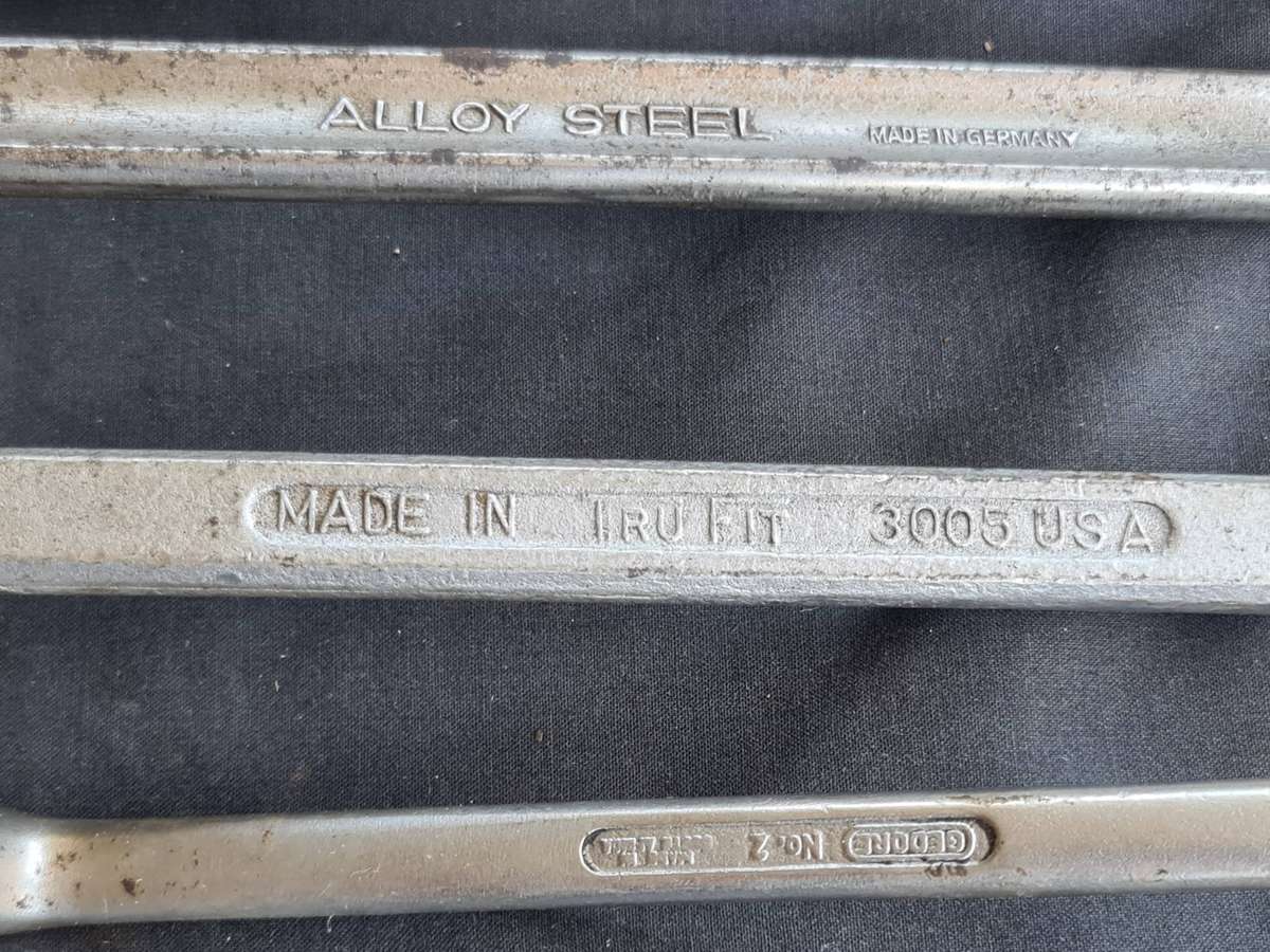 Tools: x4 Vintage double box wrench