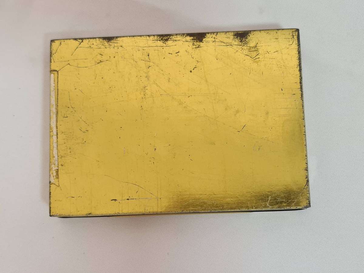 "De Reszke" The Aristocrat of cigarettes tin