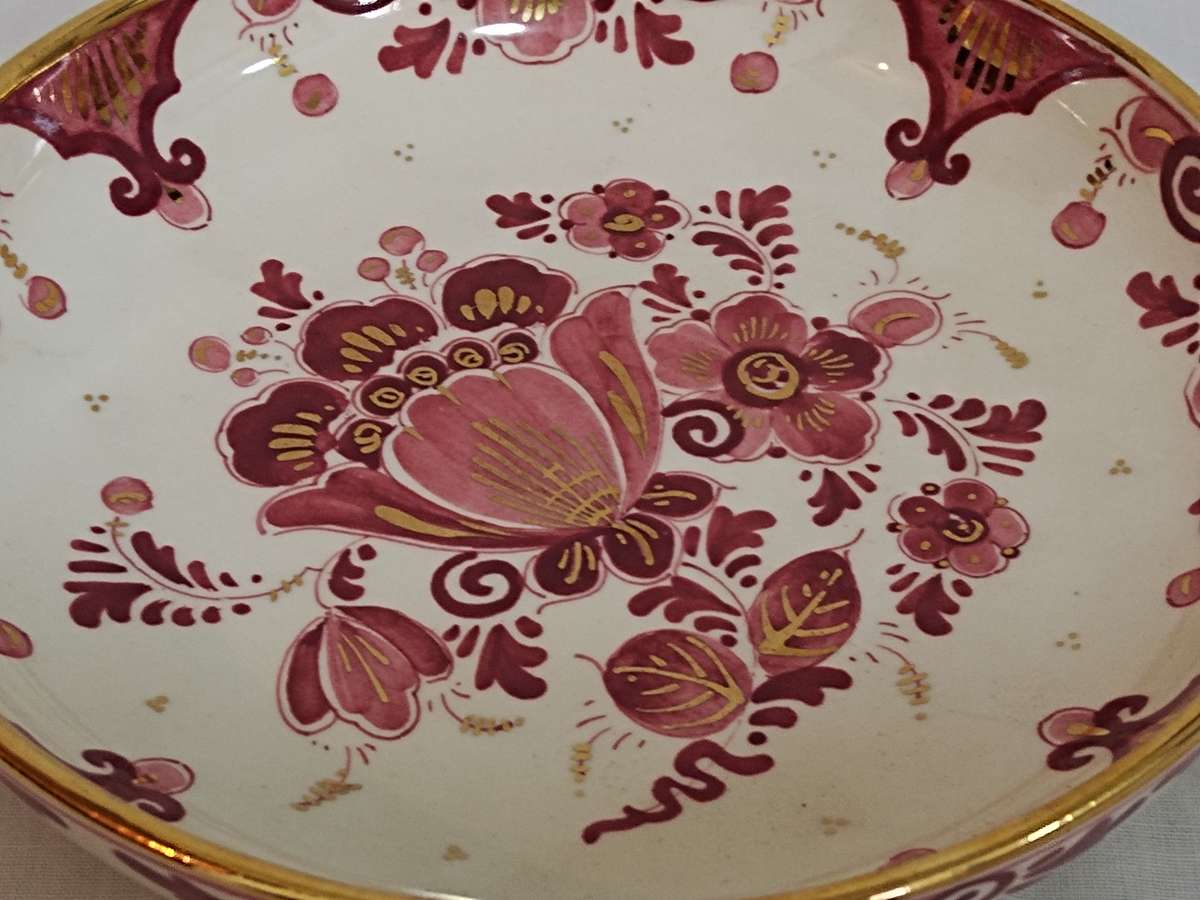 Regina Delft Rood, Made in Holland sweets dish