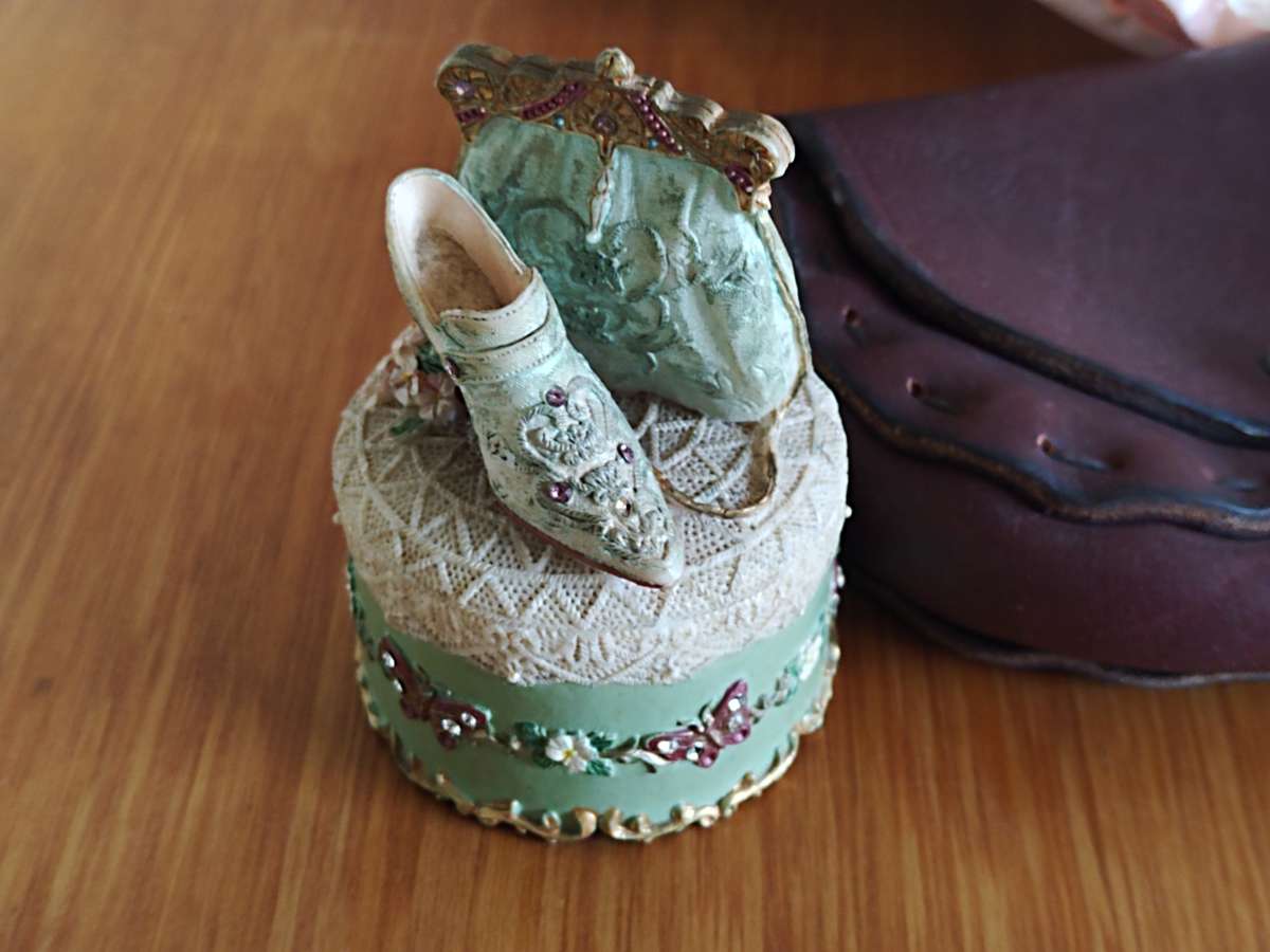 Ladies Vintage items