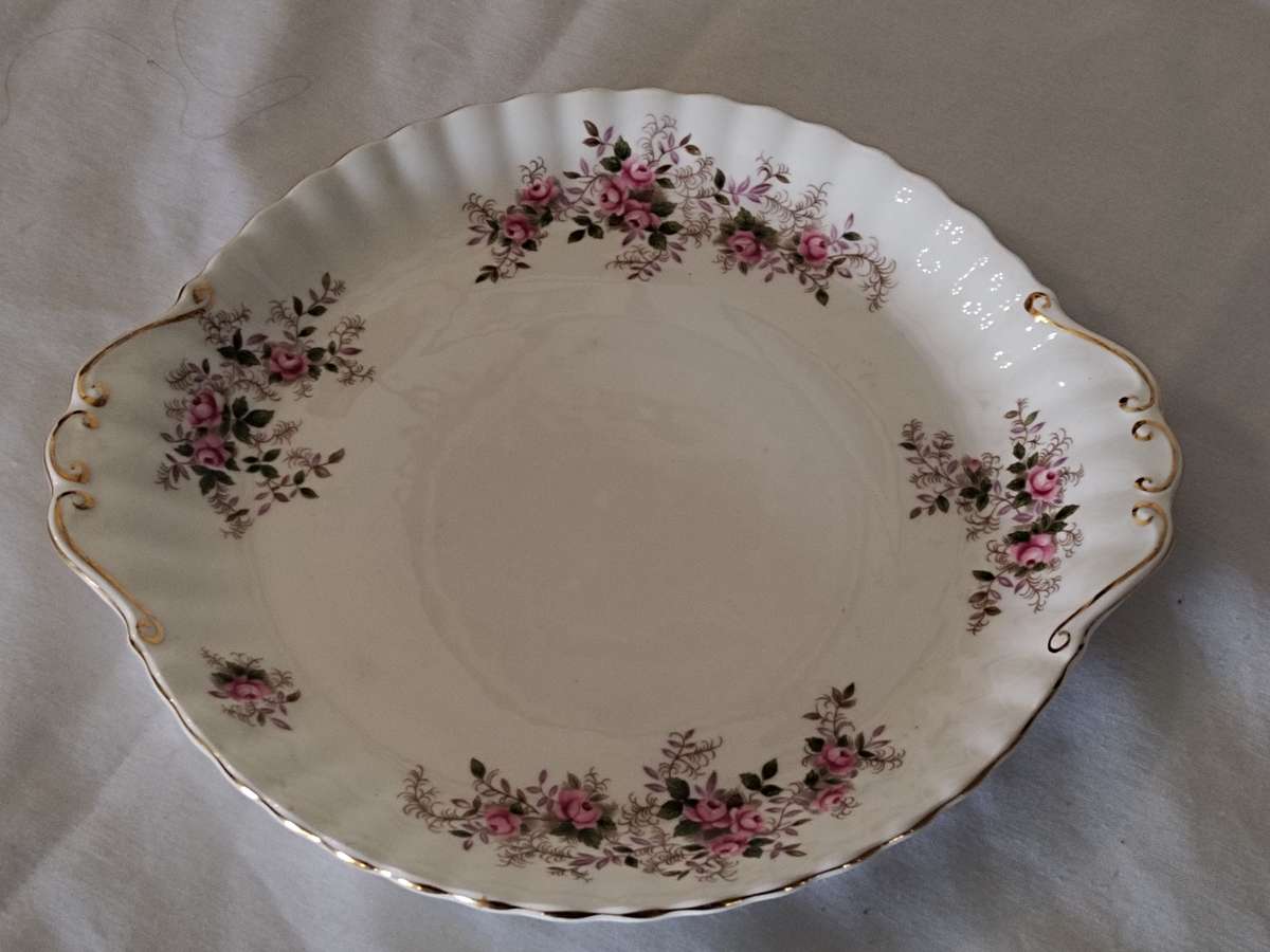 Royal Albert Lavender Rose Cake plate