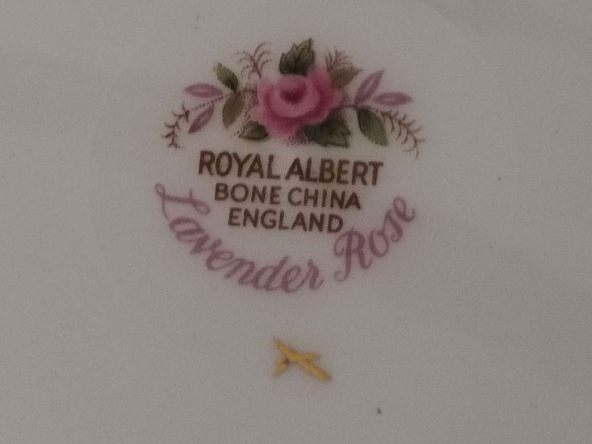 Royal Albert Lavender Rose Cake plate