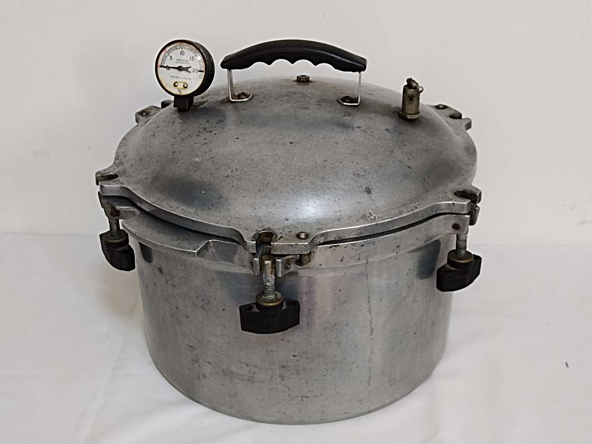 American Pressure cooker/canner