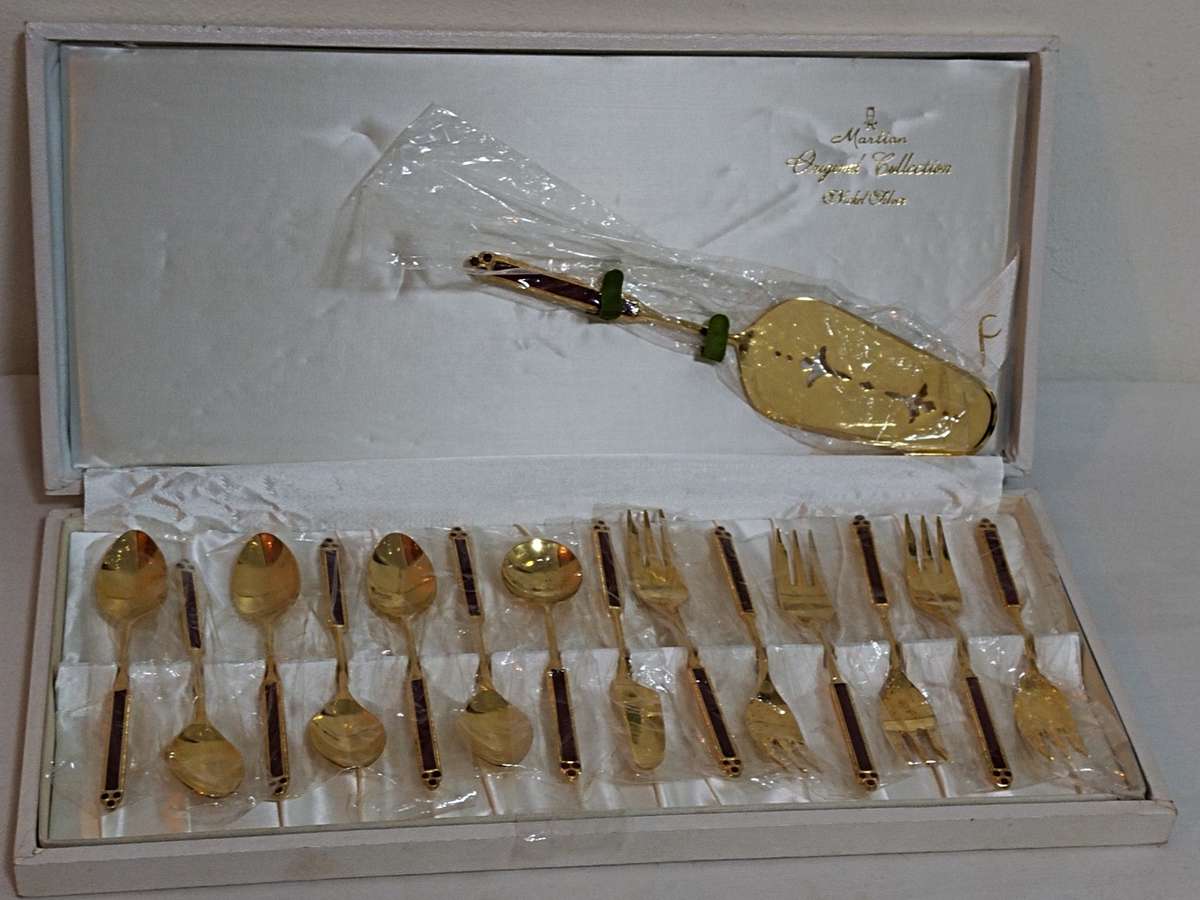 15 Piece gold plated set in original box