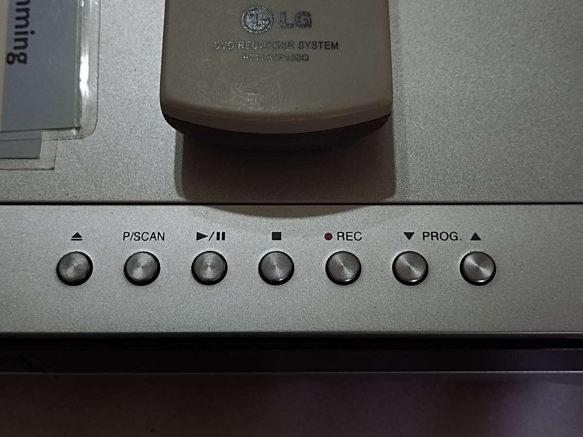 LG DVD recording player - working