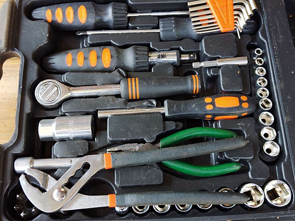 Set of tools in original case