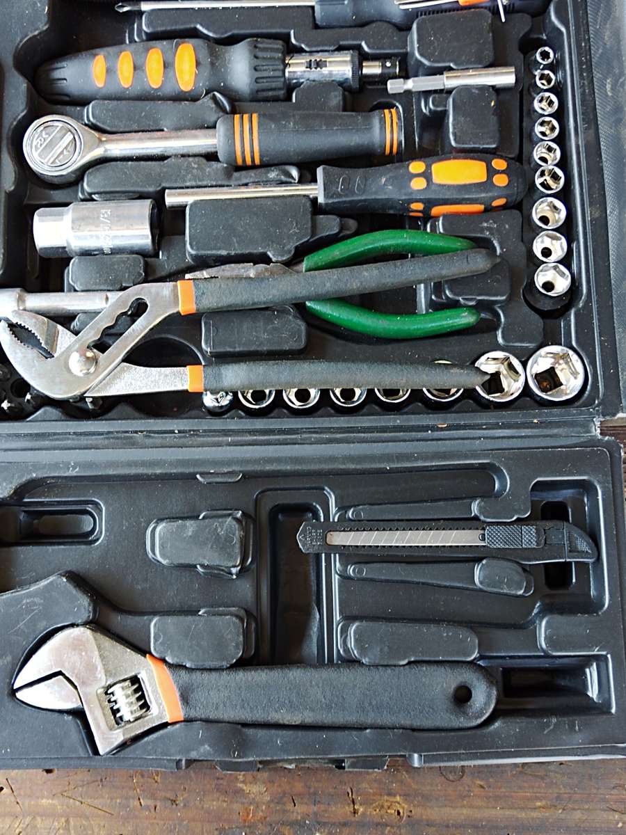 Set of tools in original case