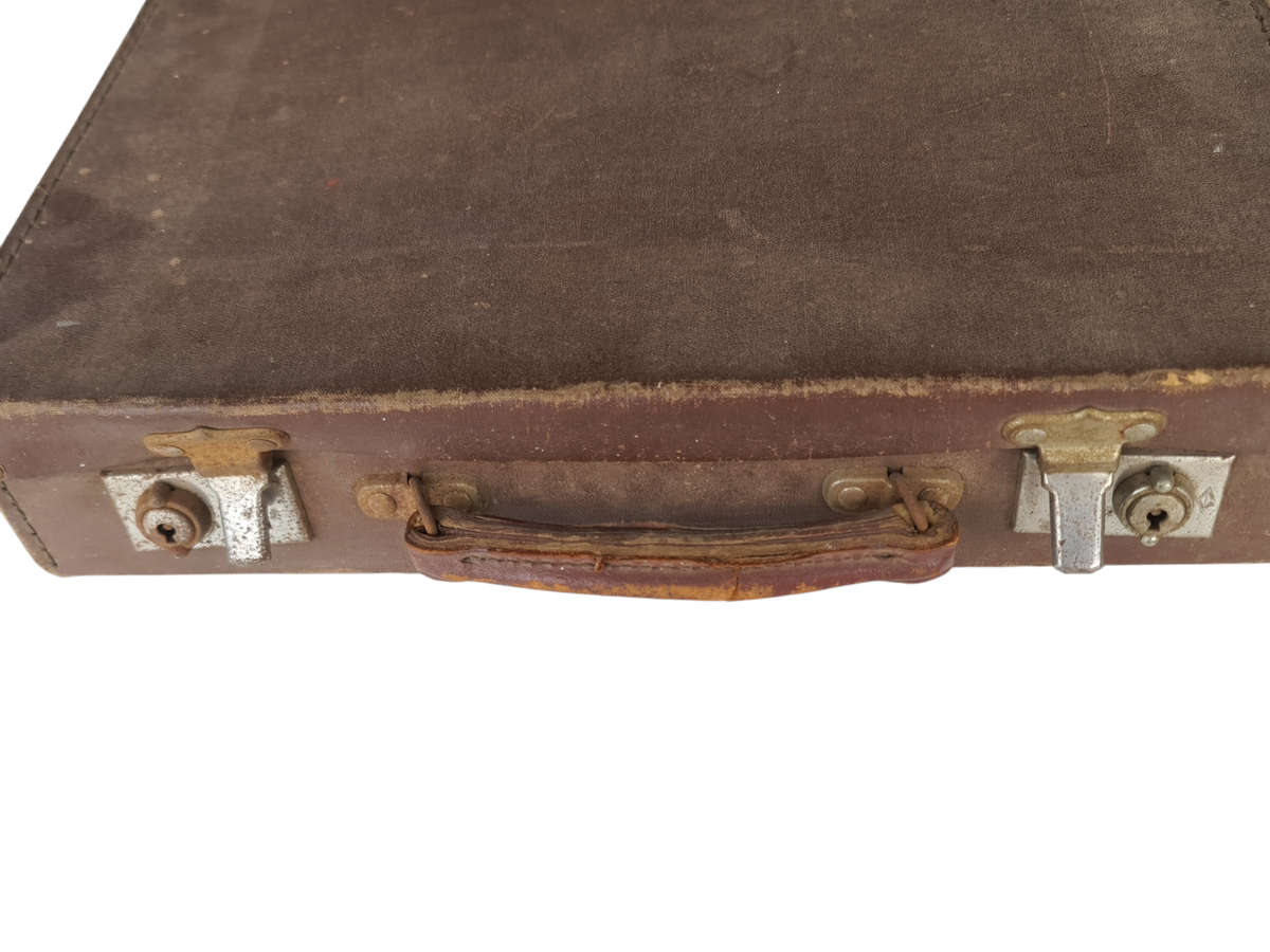 Leather style Artist case