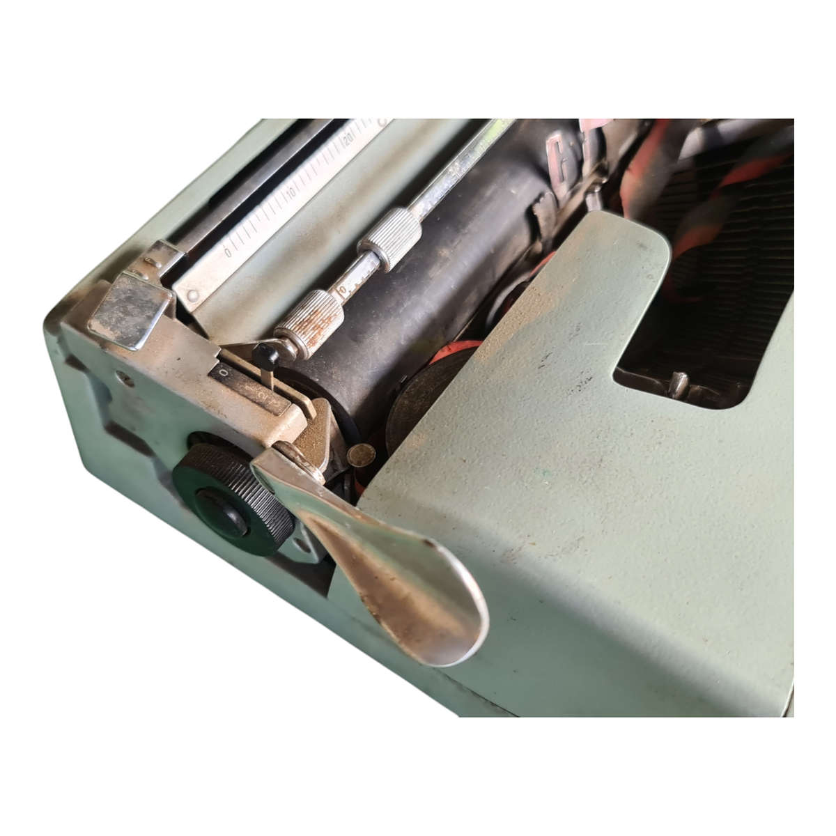 Olivetti Lettara 32 Typewriter