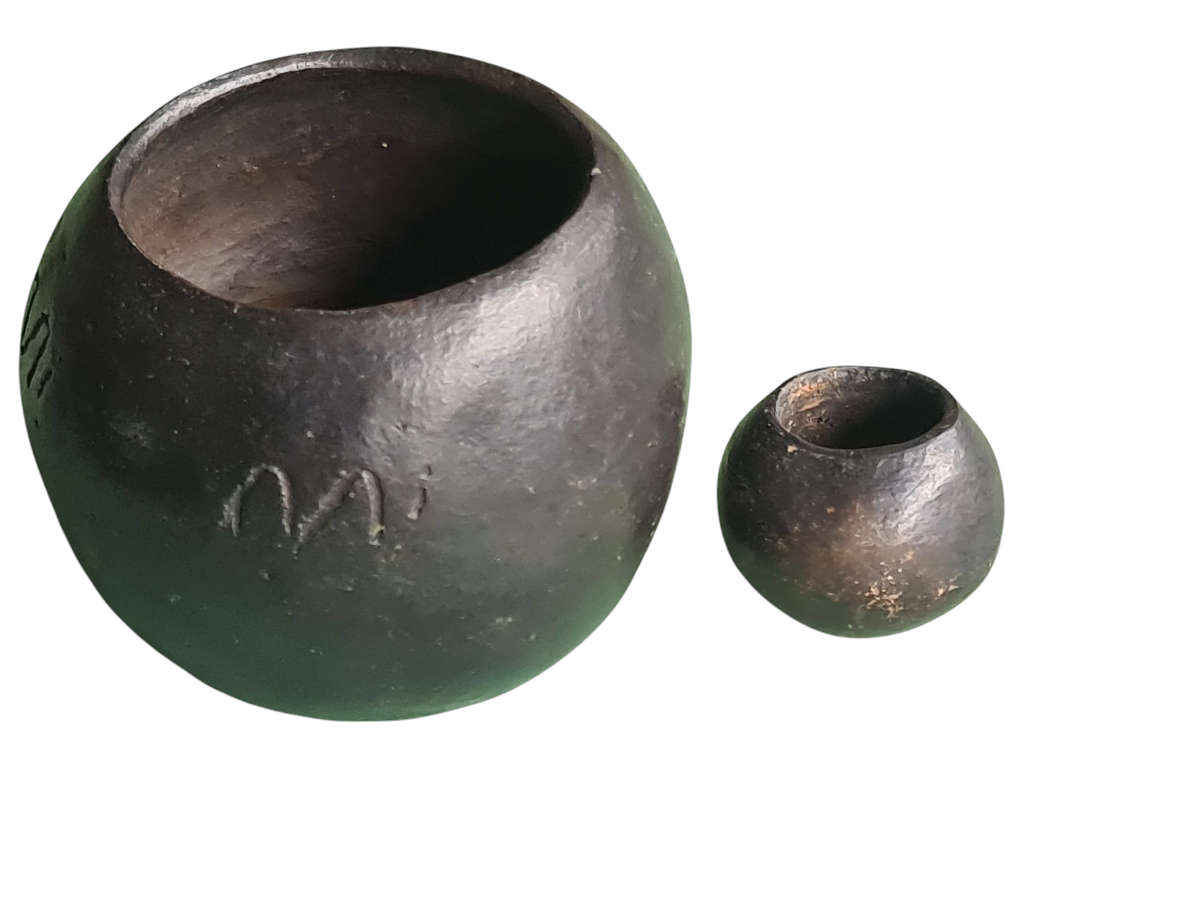 African: Two clay pots