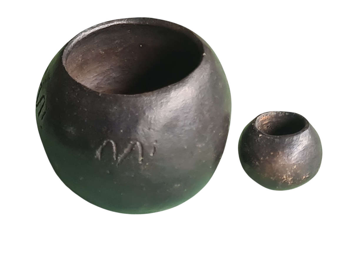 African: Two clay pots