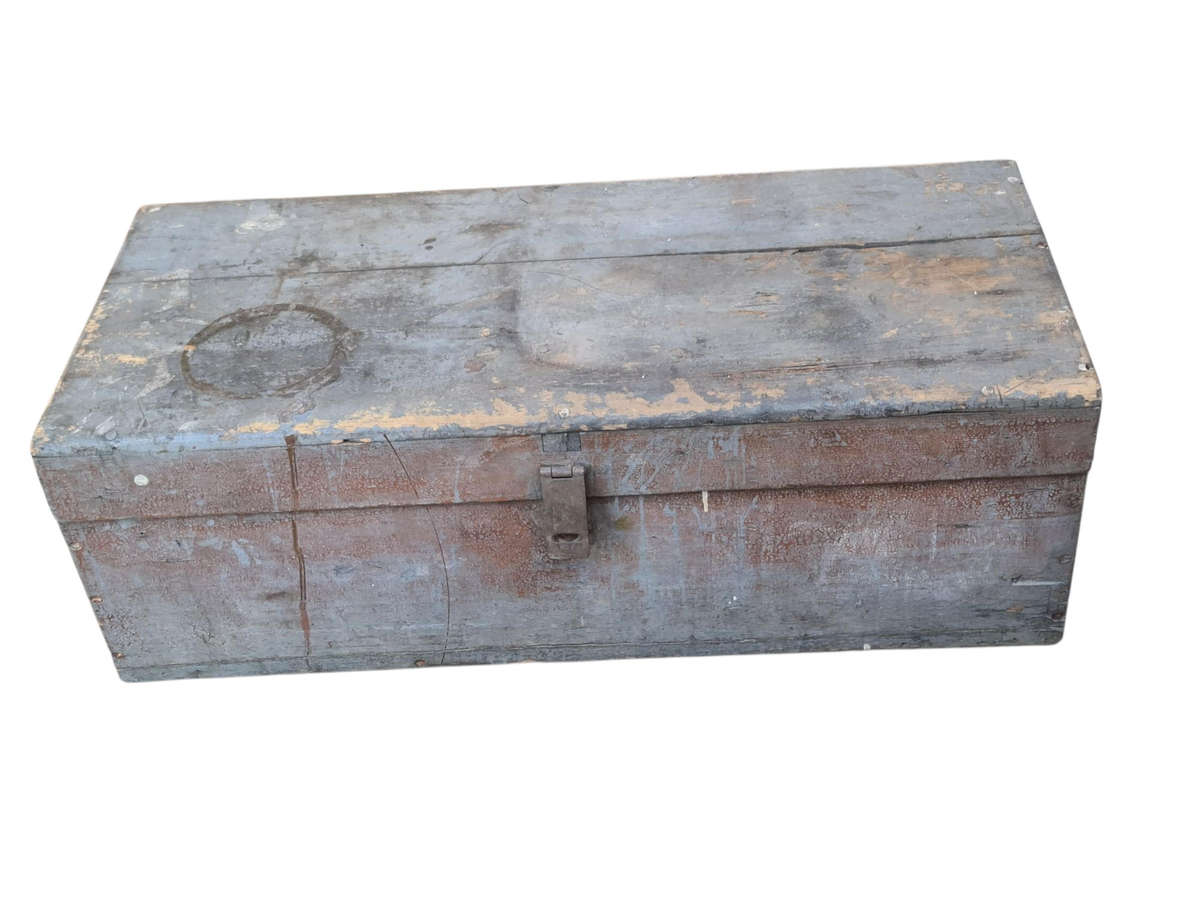 Vintage Tool Kist with 2 drawers inside